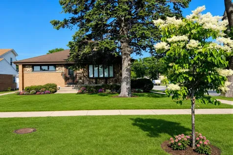 8201 North Washington Street Niles IL 60714