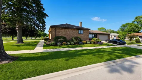 8201 North Washington Street Niles IL 60714
