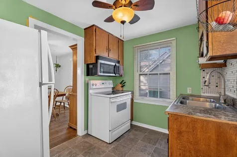 1618 Glenwood Avenue Joliet IL 60435