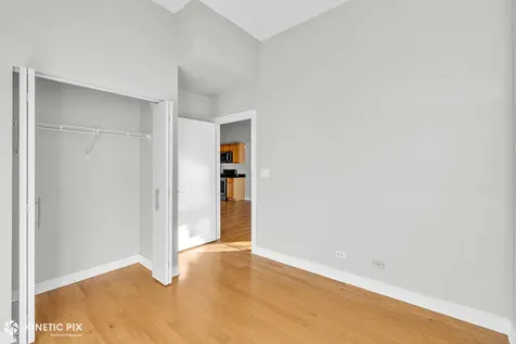 1 South Leavitt Street Chicago IL 60612