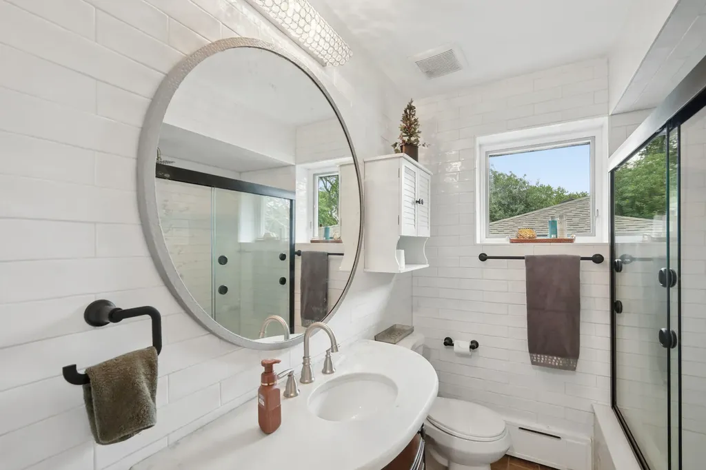 20W276 Belmont Place Addison IL 60101