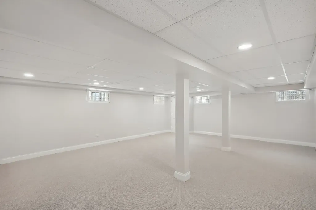 20W276 Belmont Place Addison IL 60101