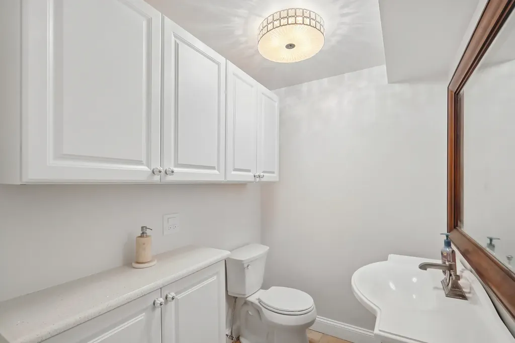 20W276 Belmont Place Addison IL 60101