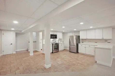 20W276 Belmont Place Addison IL 60101
