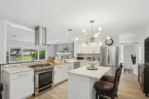 20W276 Belmont Place Addison IL 60101