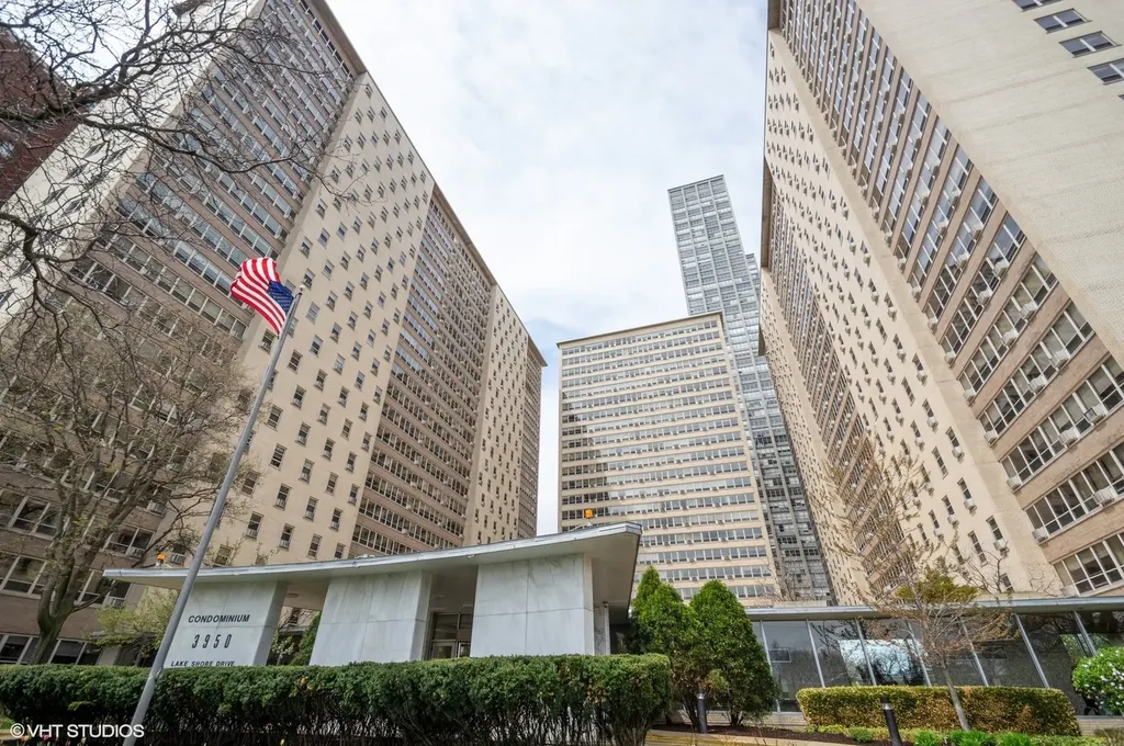 3950 North Lake Shore Drive Chicago IL 60613