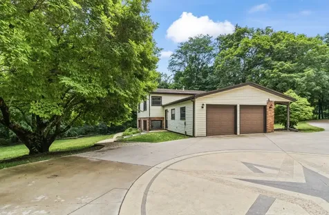 1368 East 16th Road Streator IL 61364