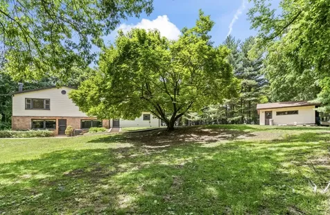 1368 East 16th Road Streator IL 61364