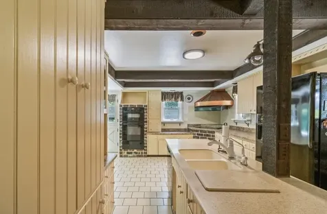 1368 East 16th Road Streator IL 61364