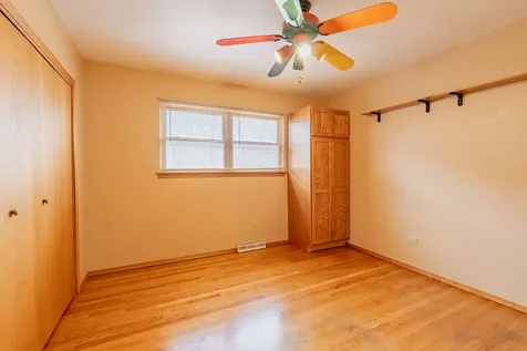 2359 Burr Oak Avenue North Riverside IL 60546