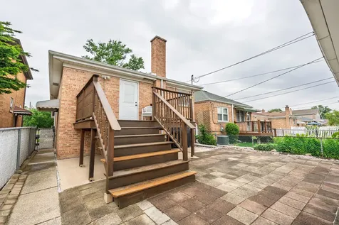 2359 Burr Oak Avenue North Riverside IL 60546