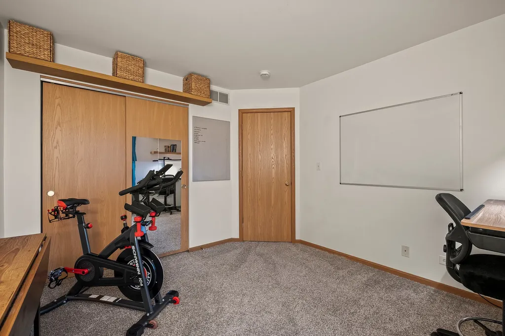 2418 Courtyard Circle Aurora IL 60506