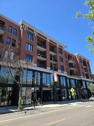 3232 North Halsted Street Chicago IL 60657