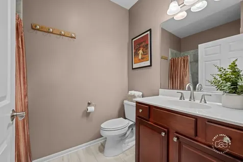 4037 Candlewood Lane Naperville IL 60564