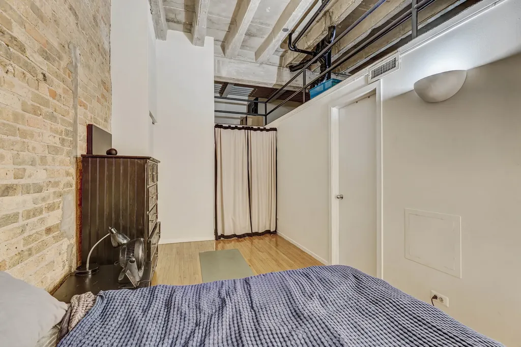 2525 North Sheffield Avenue Chicago IL 60614