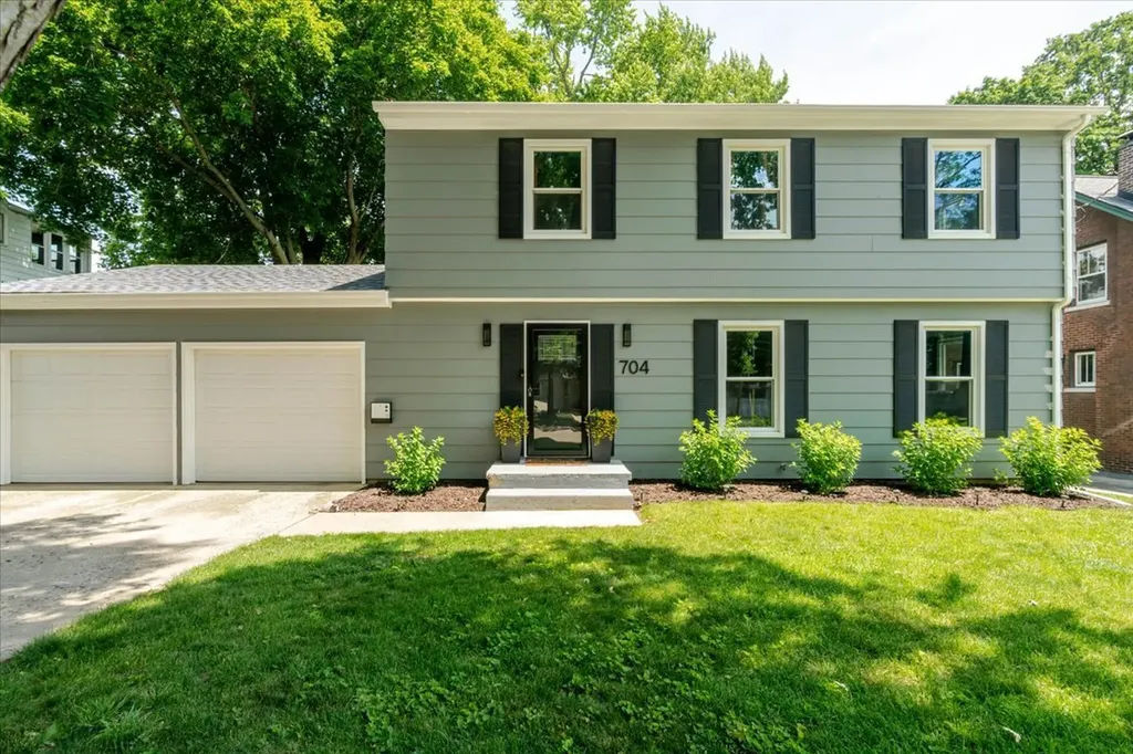 704 South Fell Avenue Normal IL 61761