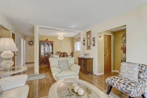 109 Rice Avenue Bellwood IL 60104