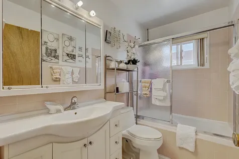 109 Rice Avenue Bellwood IL 60104