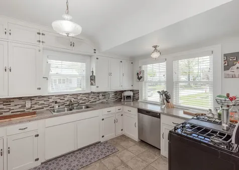 2544 23RD Avenue A Avenue Moline IL 61265