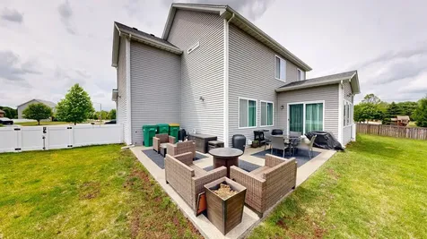 7215 Lexington Court Joliet IL 60431