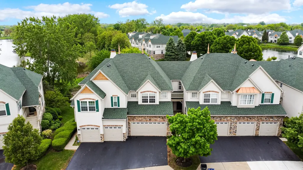 439 Bay Tree Circle Vernon Hills IL 60061