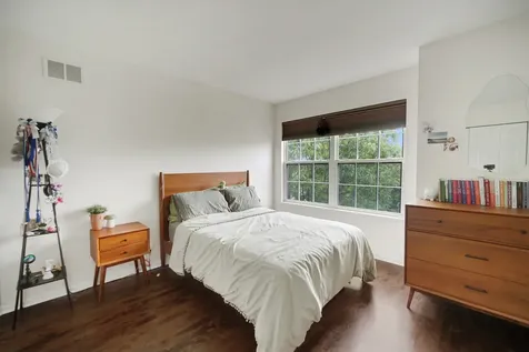 439 Bay Tree Circle Vernon Hills IL 60061