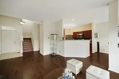 439 Bay Tree Circle Vernon Hills IL 60061