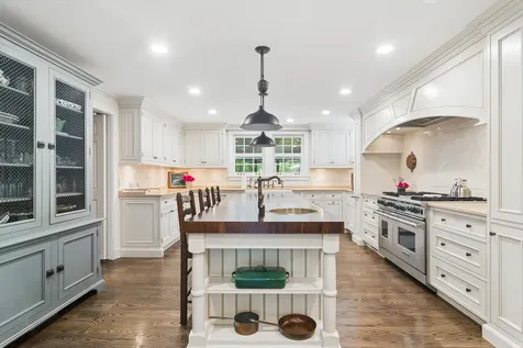 332 Old Sutton Road Barrington Hills IL 60010