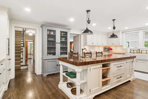 332 Old Sutton Road Barrington Hills IL 60010