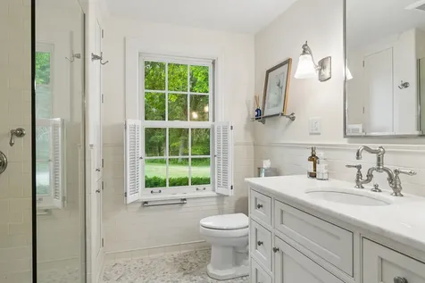 332 Old Sutton Road Barrington Hills IL 60010