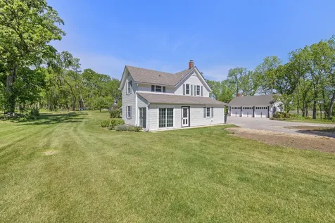 332 Old Sutton Road Barrington Hills IL 60010