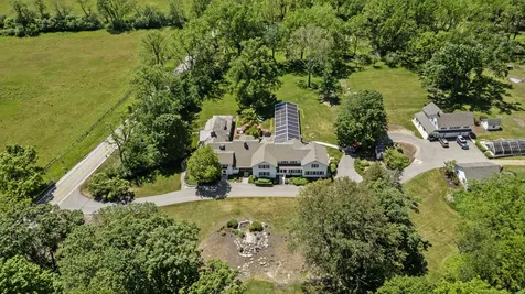 332 Old Sutton Road Barrington Hills IL 60010
