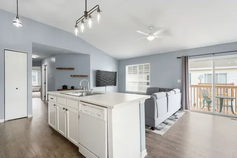 696 Fieldcrest Drive South Elgin IL 60177
