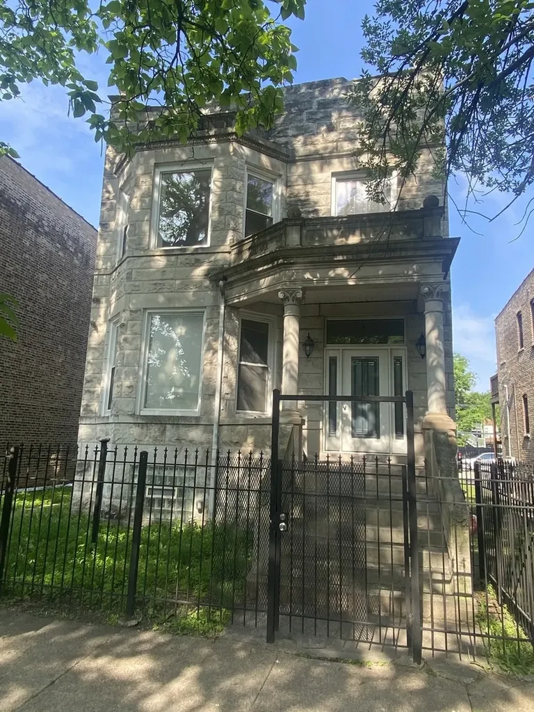 5646 South Sangamon Street Chicago IL 60621