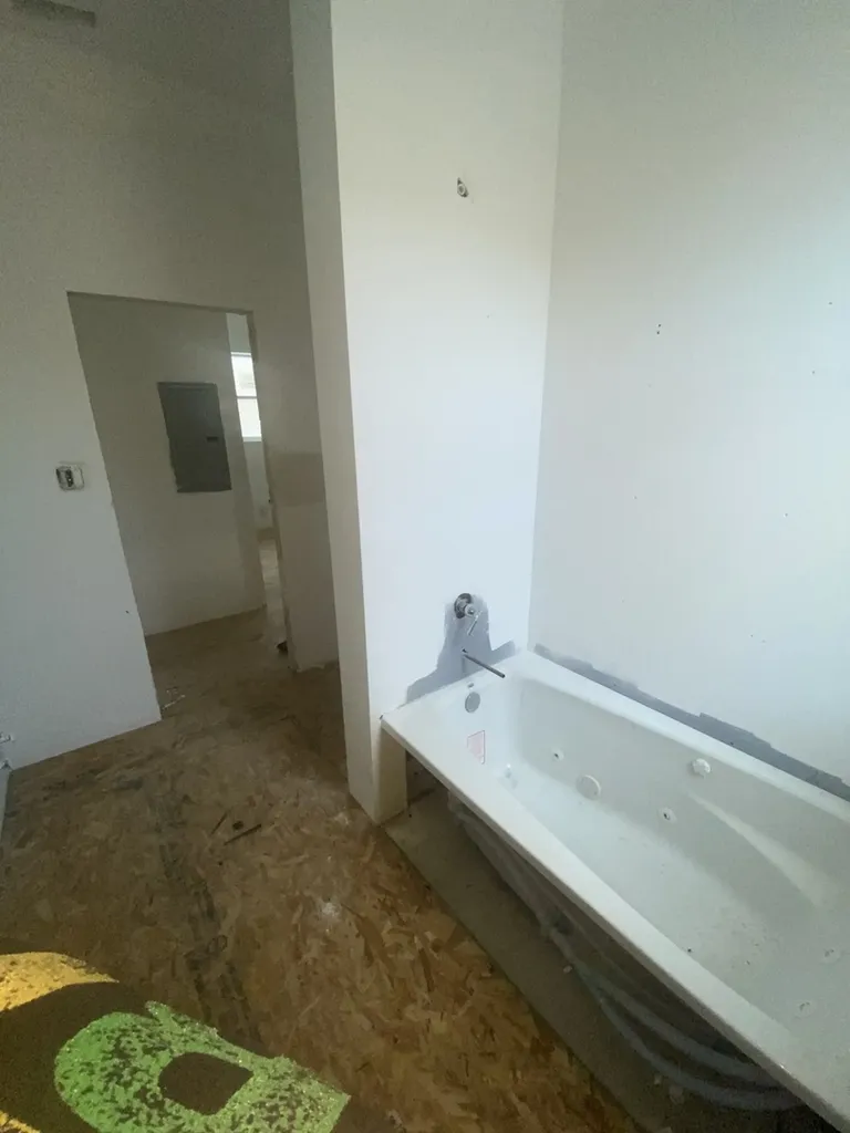 5646 South Sangamon Street Chicago IL 60621
