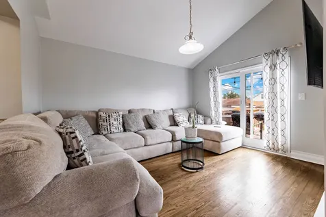 6017 South Monitor Avenue Chicago IL 60638