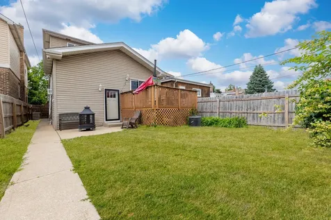 6017 South Monitor Avenue Chicago IL 60638