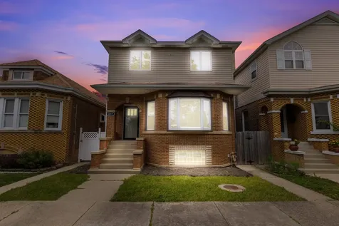 6017 South Monitor Avenue Chicago IL 60638