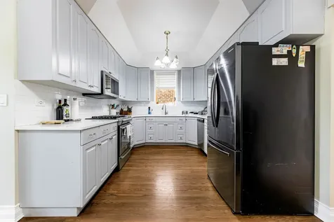 6017 South Monitor Avenue Chicago IL 60638