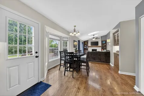 1125 Dovercliff Way Crystal Lake IL 60014