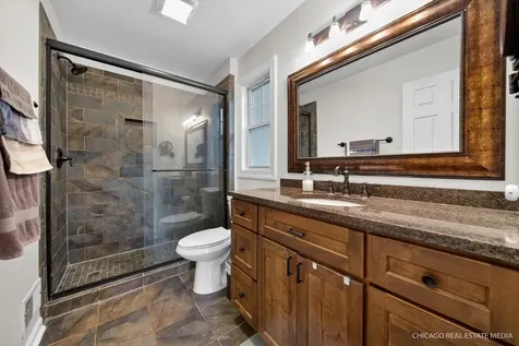 1125 Dovercliff Way Crystal Lake IL 60014