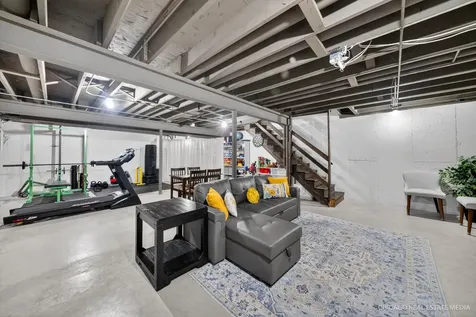 1125 Dovercliff Way Crystal Lake IL 60014