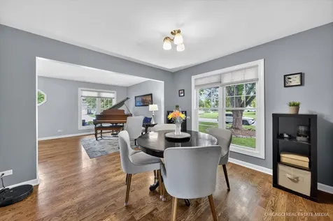 1125 Dovercliff Way Crystal Lake IL 60014
