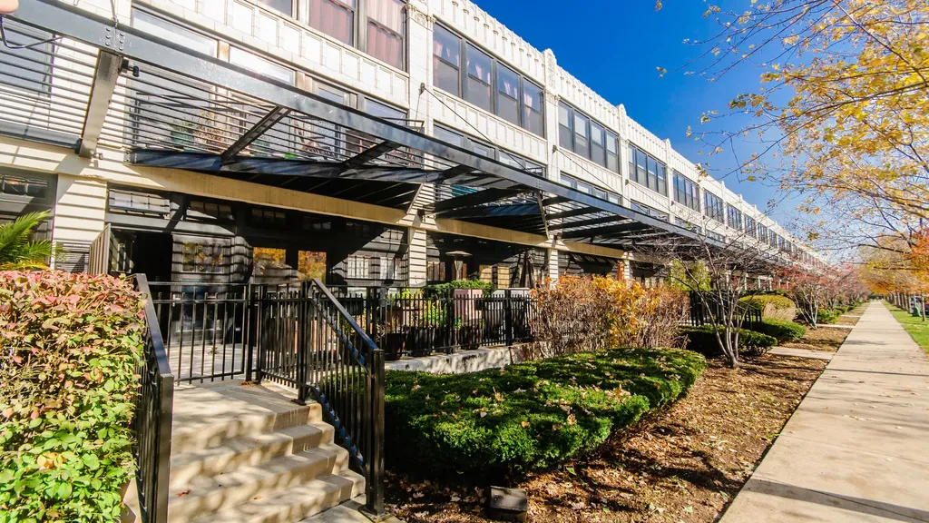 1070 West 15th Street Chicago IL 60608