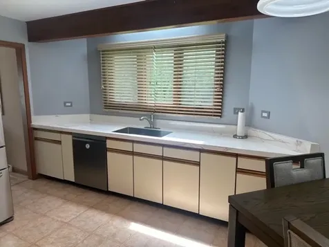 1767 Pebble Beach Drive Hoffman Estates IL 60169