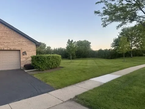 1767 Pebble Beach Drive Hoffman Estates IL 60169