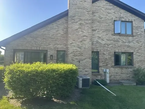 1767 Pebble Beach Drive Hoffman Estates IL 60169
