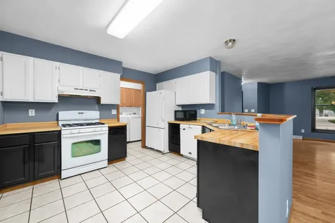 619 Shadycrest Drive Kewanee IL 61443