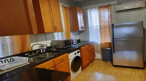 1734 North Sedgwick Street Chicago IL 60614