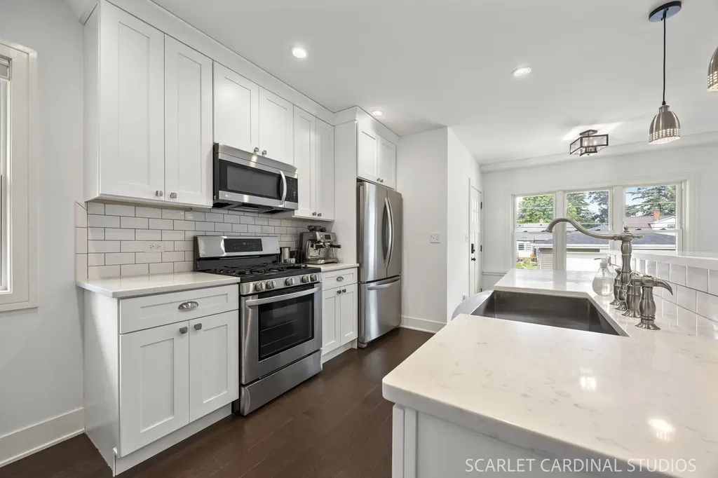 226 South Lombard Avenue Lombard IL 60148